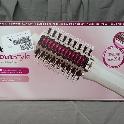BOXED SHARK SMOOTHSTYLE HOT BRUSH & SMOOTHING COMB WITH STORAGE BAG
