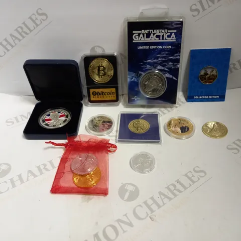 LOT TO CONTAIN APPROX. 10 X ASSORTED COMMERATIVE AND DECORATIVE COINS, STYLES VARY 