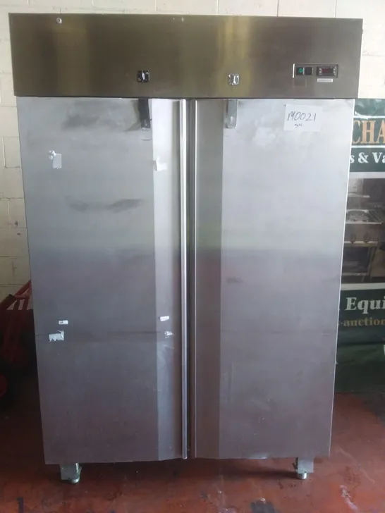 LARGE DISPLAY FRIDGE 