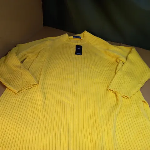 MARKS AND SPENCERS YELLOW KNITTED JUMPER - SIZE XL