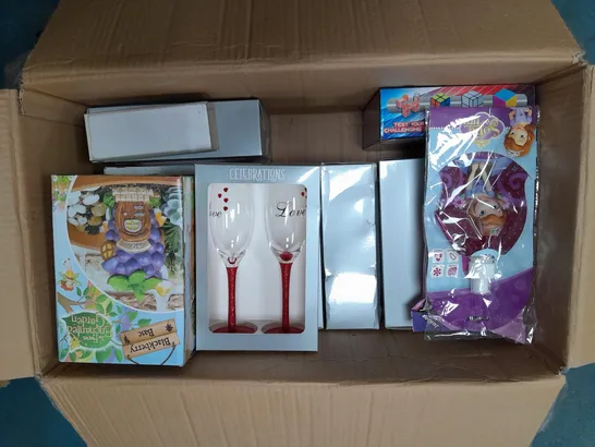 BOXED LOT OF APPROX. 15 HOUSEHOLD ITEMS TO INCLUDE GAMES AND GLASSES