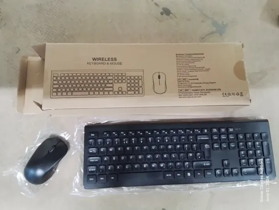 5 BOXED WIRELESS KEYBOARDS WITH WIRELESS MOUSE IN BLACK