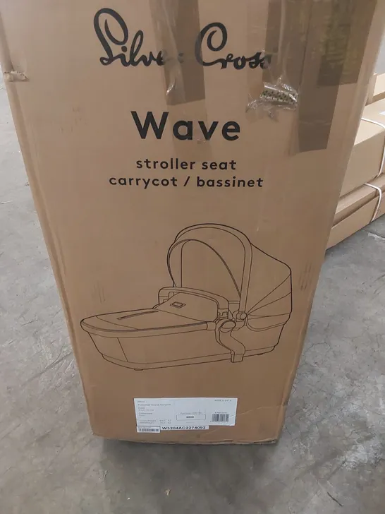 BOXED SILVER CROSS WAVE STROLLER SEAT & CARRYCOT/BASSINET - ONYX (1 BOX)