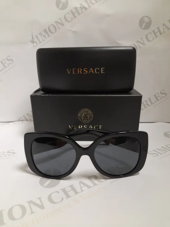 VERSACE OVERSIZED BLACK SUNGLASSES RRP £214