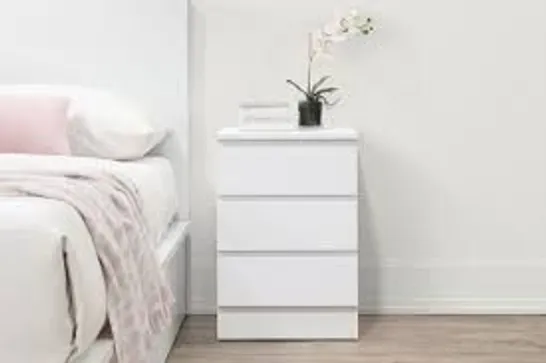 BOXED OSLO 3 DRAWER BEDSIDE TABLE (1 BOX)