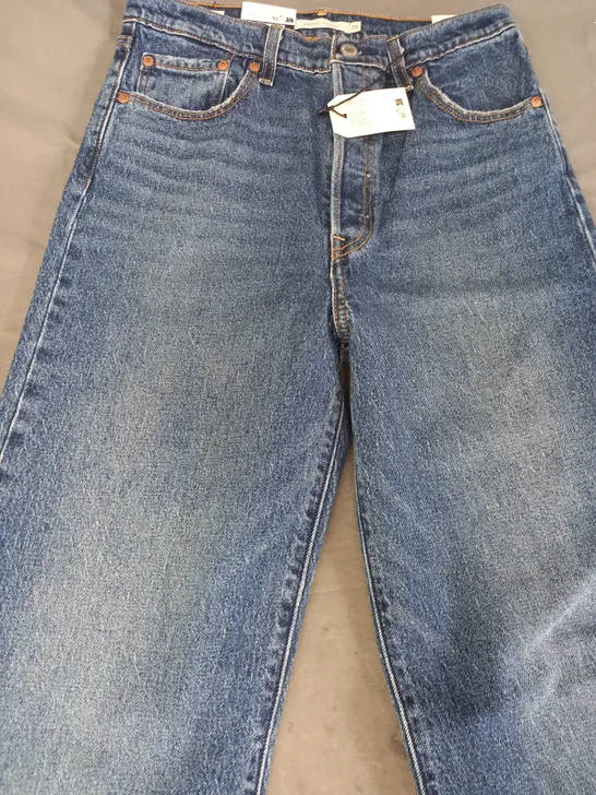 LEVI'S RIBCAGE STRAIGHT JEANS IN BLUE SIZE 29/32