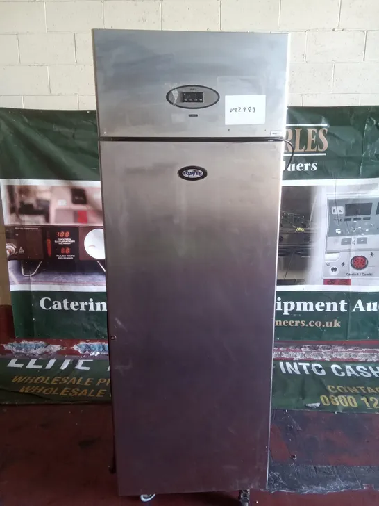 COMMERCIAL FOSTER SINGLE FREESTANDING FRIDGE 