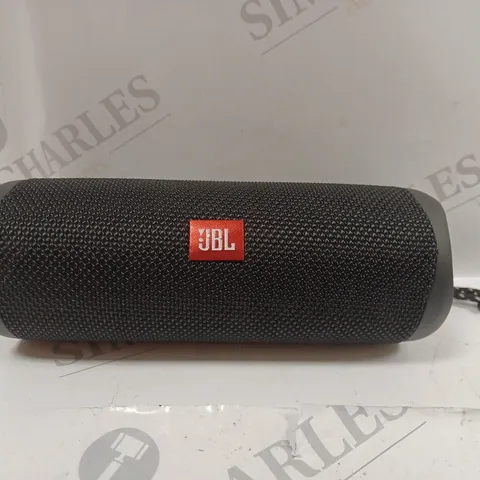 BOXED JBL FLIP5 BLUETOOTH SPEAKER