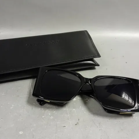 SAINT LAURENT THICK FRAMED LOGO SUNGLASSES 