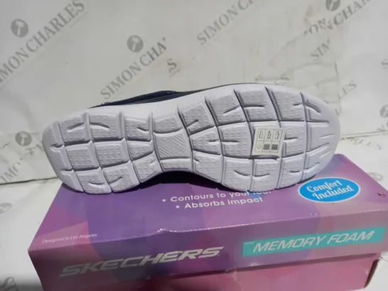 BOXED NAVY/LIGHT BLUE SKETCHERS MEMORY FOAM TRAINERS - UK SIZE 5