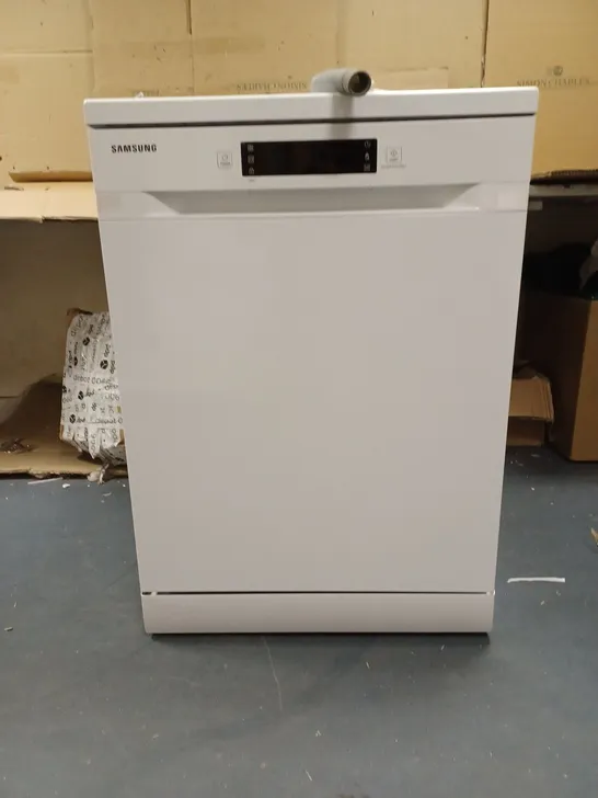 SAMSUNG DW60M5050FW/EU SERIES 5 DISHWASHER