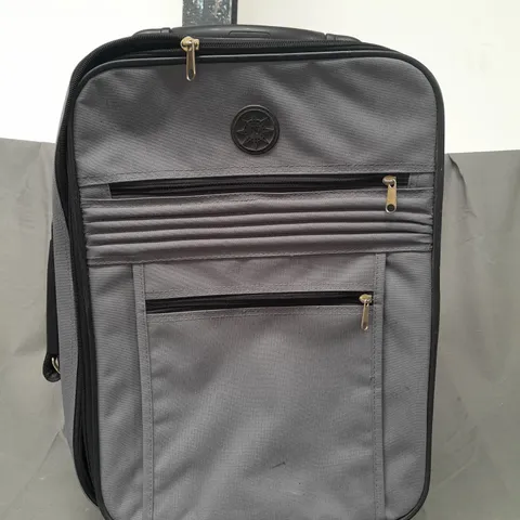 SMALL GREY WHEELED SUITCASE