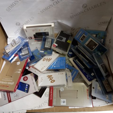 LOT OF APPROXIMATELY 15 ASSORTED GOODS TO INCLUDE GLASS CONTOUR, DOUBLE POWER IC, AND CLEARGUARD SCREEN PROTECTOR ETC.