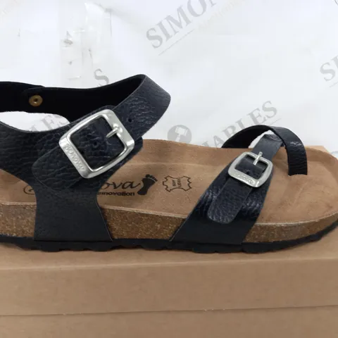 BOXED BONOVA SANDALS IN BLACK COLOUR SIZE 6