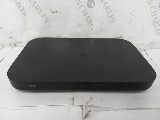 SKY Q 1 TB TV BOX ES340A-D8