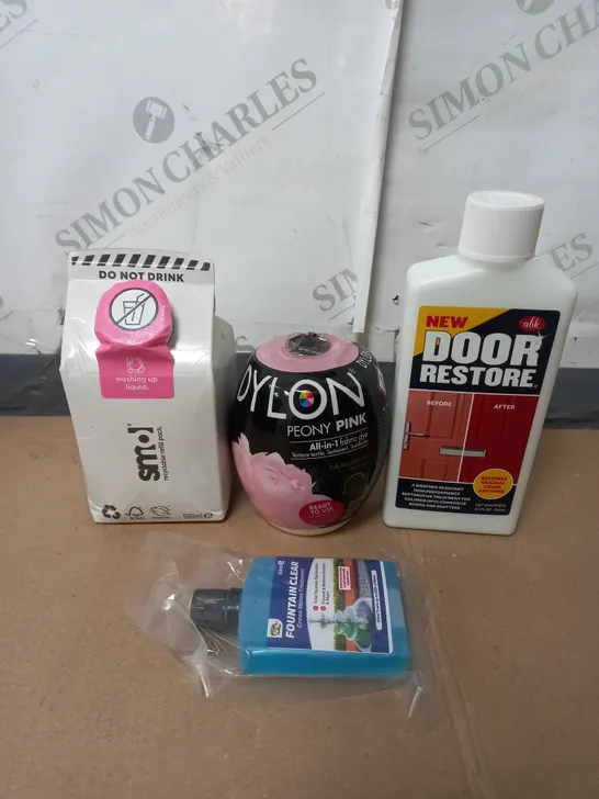 BOX OF APPROX 10 CLEANING PRODUCTS TO INCLUDE WASHING UP LIQUID , FABRIC DYE , DOOR RESTORE   - COLLECTION ONLY