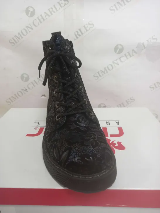 BOXED REIKER LACE UP BOOTS IN NAVY - SIZE 39