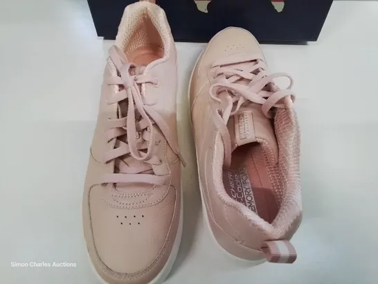 BOXED PAIR OF SKECHERS PINK LEATHER TRAINERS - UK 7