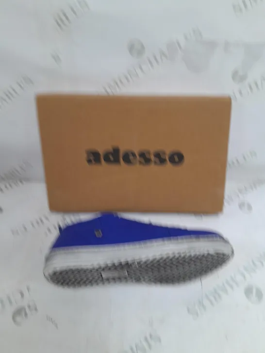 BOXED ADESSO ELECTRIC BLUE LACED TRAINER SIZE 6