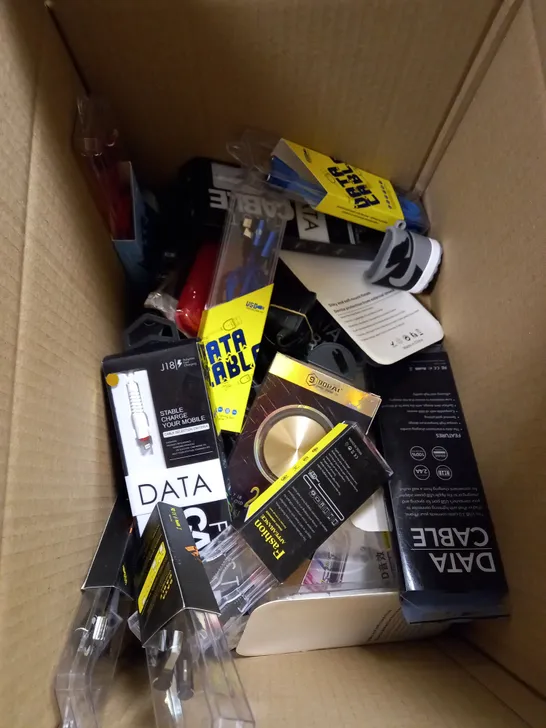 BOX OF APPROXIAMTELY 20 ITEMS TO INCLUDE FAST CABLE, DATA CABLE, AIRPOD CASE ETC