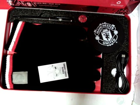 MANCHESTER UNITED OFFICIAL MEMBERSHIP GIFT PACK