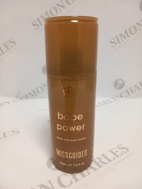 BABE POWER BODY MIST POUR BABE MISSGUIDED 220ML