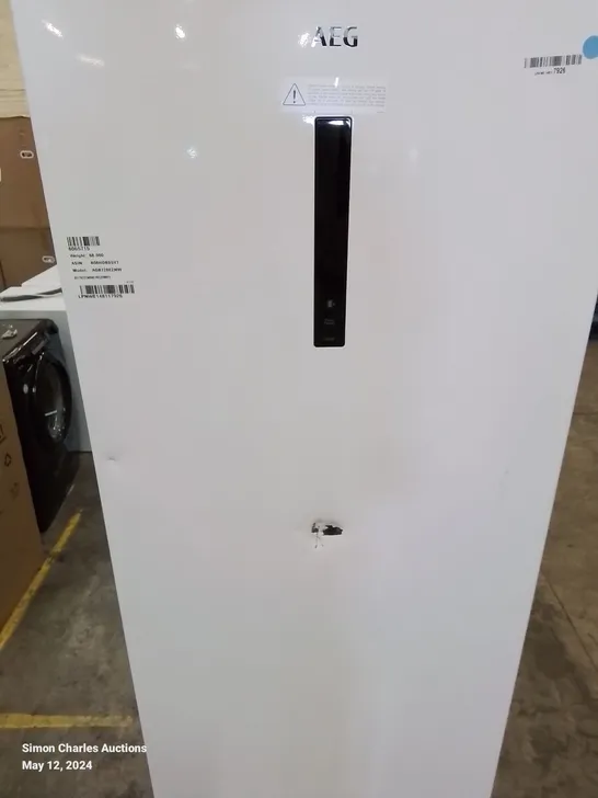 AEG FREESTANDING 59CM WIDE 186CM HIGH WHITE FREEZER -COLLECTION ONLY-