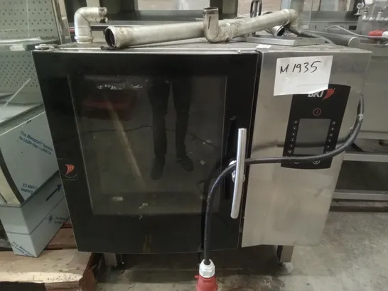 BKI SIX GRID COMBI CONVECTION OVEN 