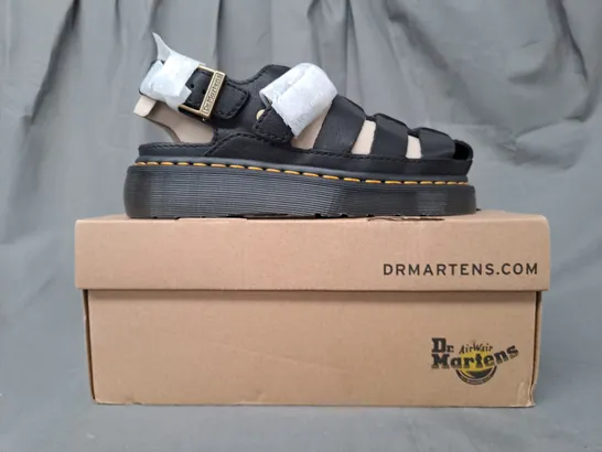 BOXED PAIR OF DR MARTENS WRENLIE SANDALS IN BLACK UK SIZE 5