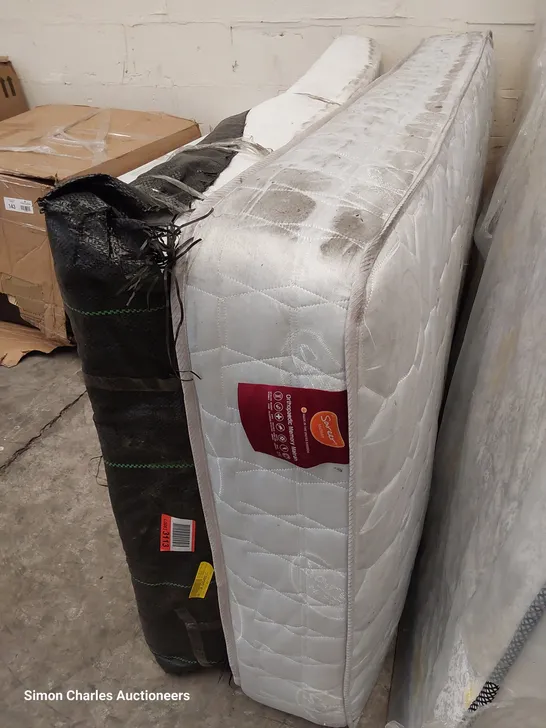 TWO UNBAGGED 3' SINGLE MATTRESSES