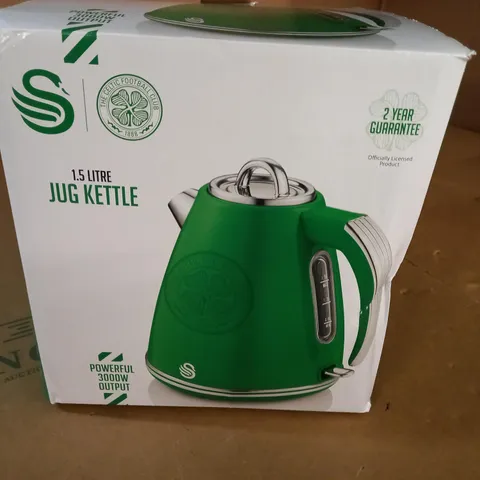 BOXED SWAN CELTIC F.C. THEMED 1.5L JUG KETTLE