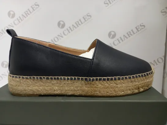 BOXED HOBBS ALICIA ESPADRILLE IN NAVY - SIZE 6