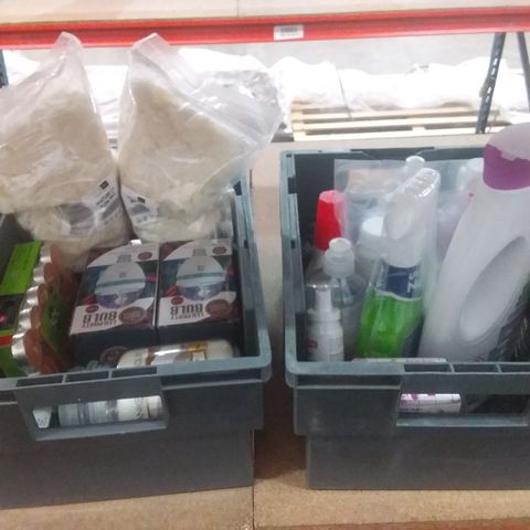 LOT OF ASSORTED HOMEWARE ITEMS SUCH AS CLEANING SUPPLIES, CANDLES, BULBS ETC