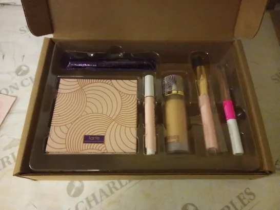 TARTE PRODUCT SET CONTAINNG 6 ITEMS