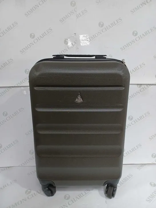 AEROLITE CARRY ON SUIT CASE