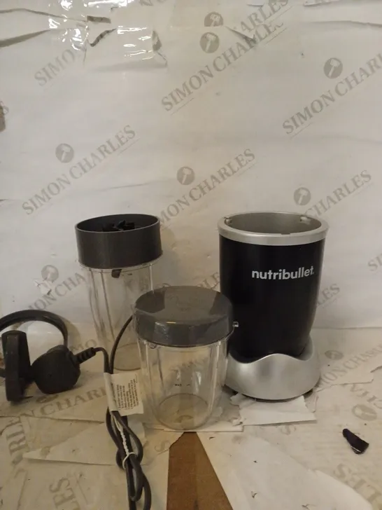 NUTRIBULLET 600 SERIES BLENDER 