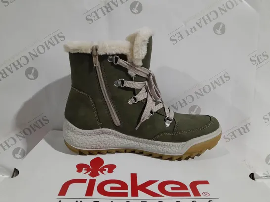 BOXED PAIR OF RIEKER WATER RESISTANT WARM LINED HIKING BOOTS IN KHAKI - SIZE 6