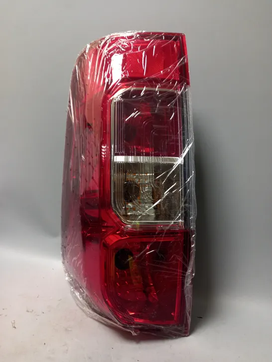 UNKNOW VAN TAIL LIGHT 