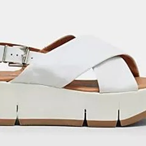 MODA IN PELLE RITIKA WEDGE SANDAL WHITE SIZE 7