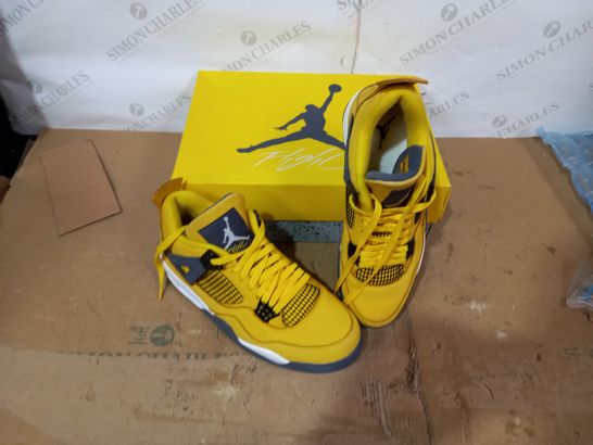 BOXED PAIR OF DESIGNER YELLOW HIGHTOPS SIZE 44