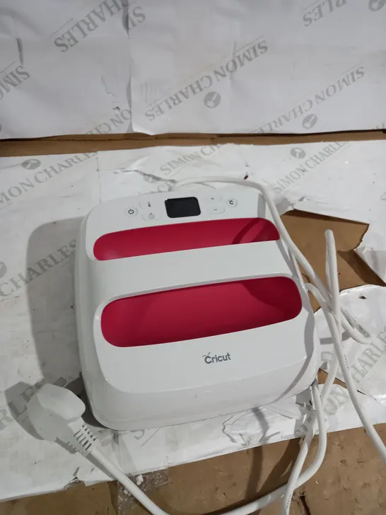 CRICUT EASY PRESS 2