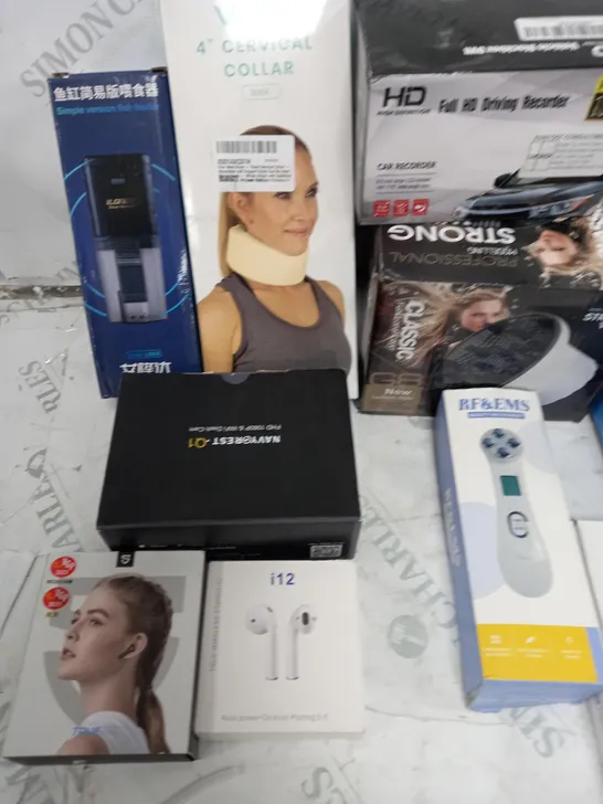 LOT OF 12 ASSORTED TECH ITEMS TO INCLUDE SELFIE STICK, ABDOMINAL MUSCLE TONER AND TWS EARBUDS