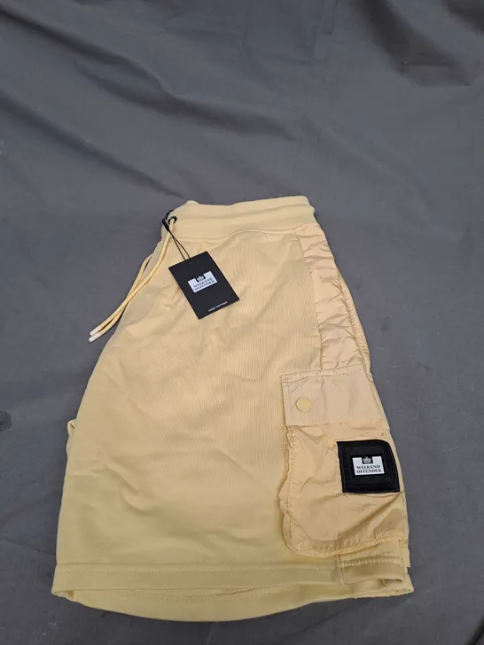 WEEKEND OFFENDER PINK SANDS BUTTER SHORTS SIZE L