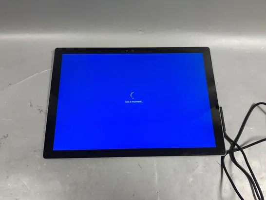 MICROSOFT SURFACE 1724 TABLET