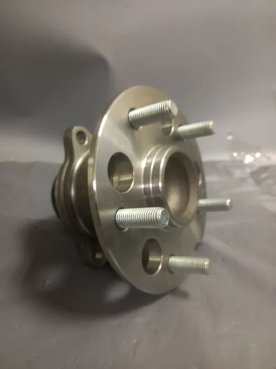 WHEEL BEARING AND HUB ASSEMBLY 