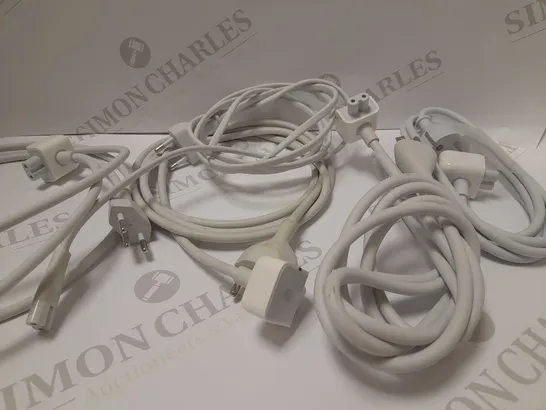 LOT OF APPROX 25 ASSORTED ORIGINAL APPLE SOCKET POWER CABLES 