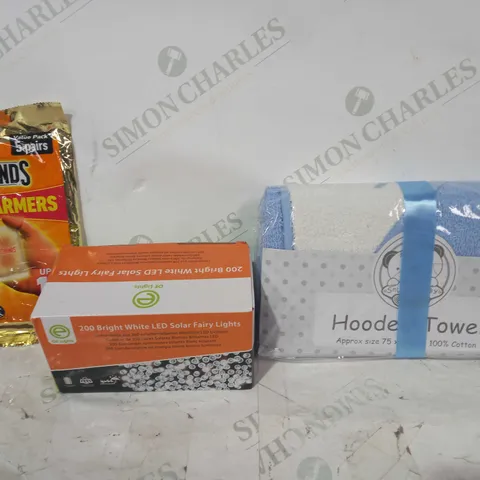 BOX OF APPROXIMATELY 15 ASSORTED HOUSEHOLD ITEMS TO INCLUDE SNUGGLE BABY HOODED TOWEL, OE LIGHTS 200 BRIGHT WHITE LED SOLAR FAIRY LIGHTS, HOTHANDS HAND WARMERS, ETC