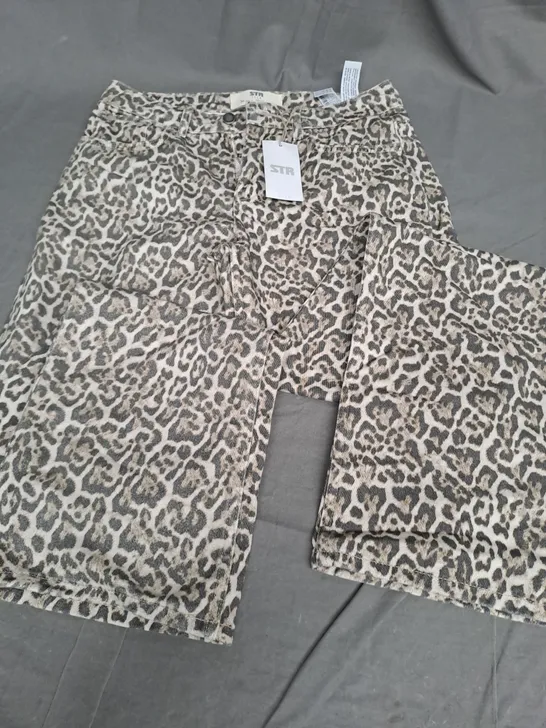 STR TEEN ANIMAL PRINT JEANS - UK 10