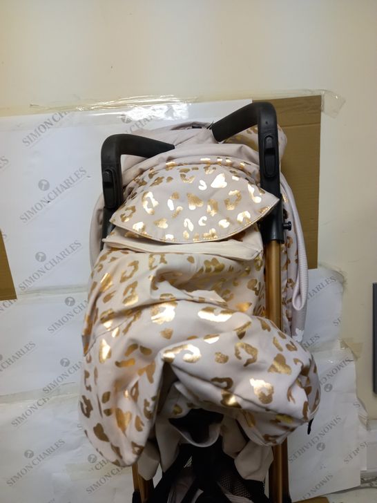 MY BABIEE BELIEVE MB51 ROSE GOLD & BLUSH LEOPARD PRINT STROLLER WITH RAIN COVER RRP £199.99