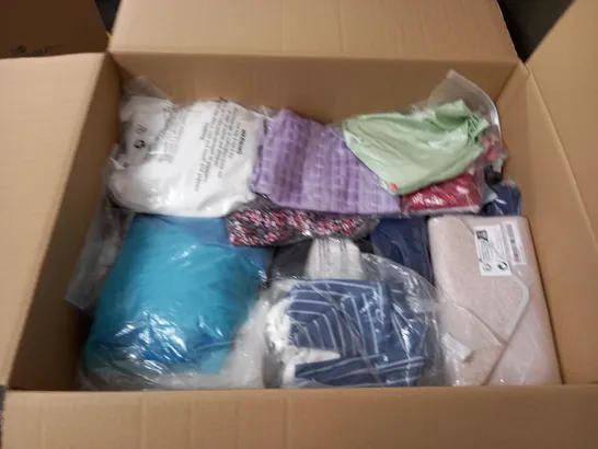 LARGE QUANTITY OF ASSORTED BAGGED CLOTHING ITEMS TO INCLUDE EMERY ROSE, ASOS AND H&M